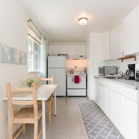 Unique, Convenient, Centrally Located Apartment Kent Ngoại thất bức ảnh