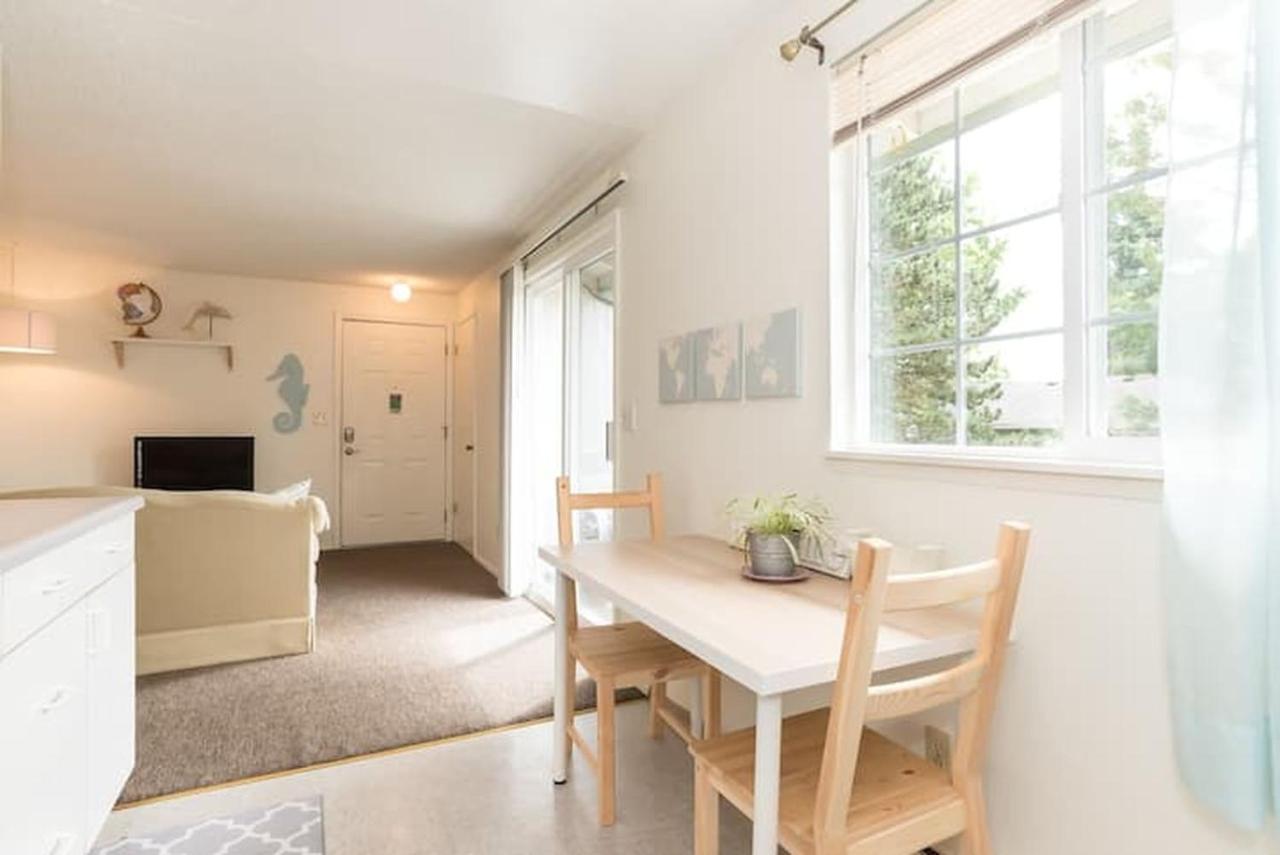 Unique, Convenient, Centrally Located Apartment Kent Ngoại thất bức ảnh